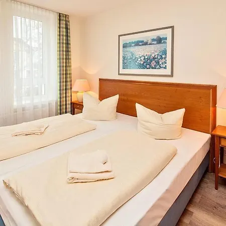 Strand-park Strand-park 121 *